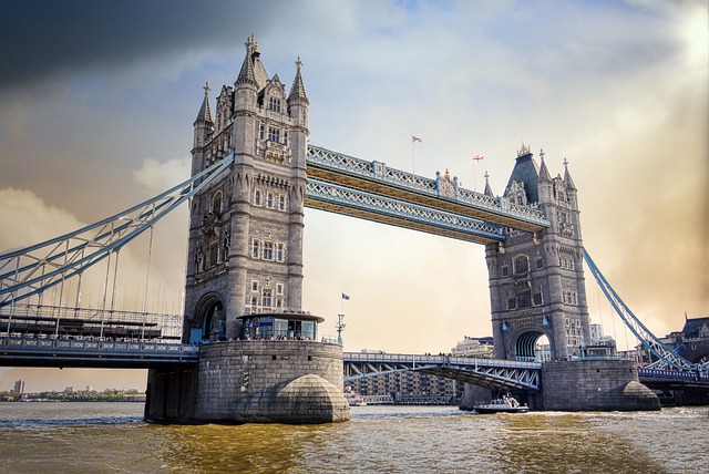 Tower Bridge jeden z nejkrásnějších mostů v Londýně