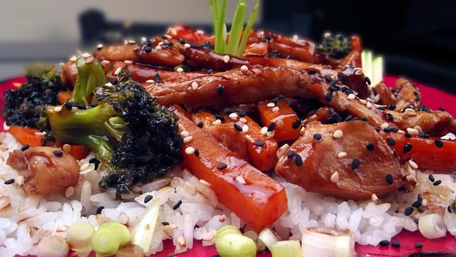 Teriyaki kuřecí rýžová mísa