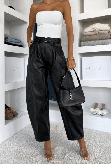 Černé koženkové široké stylové kalhoty LEATHER